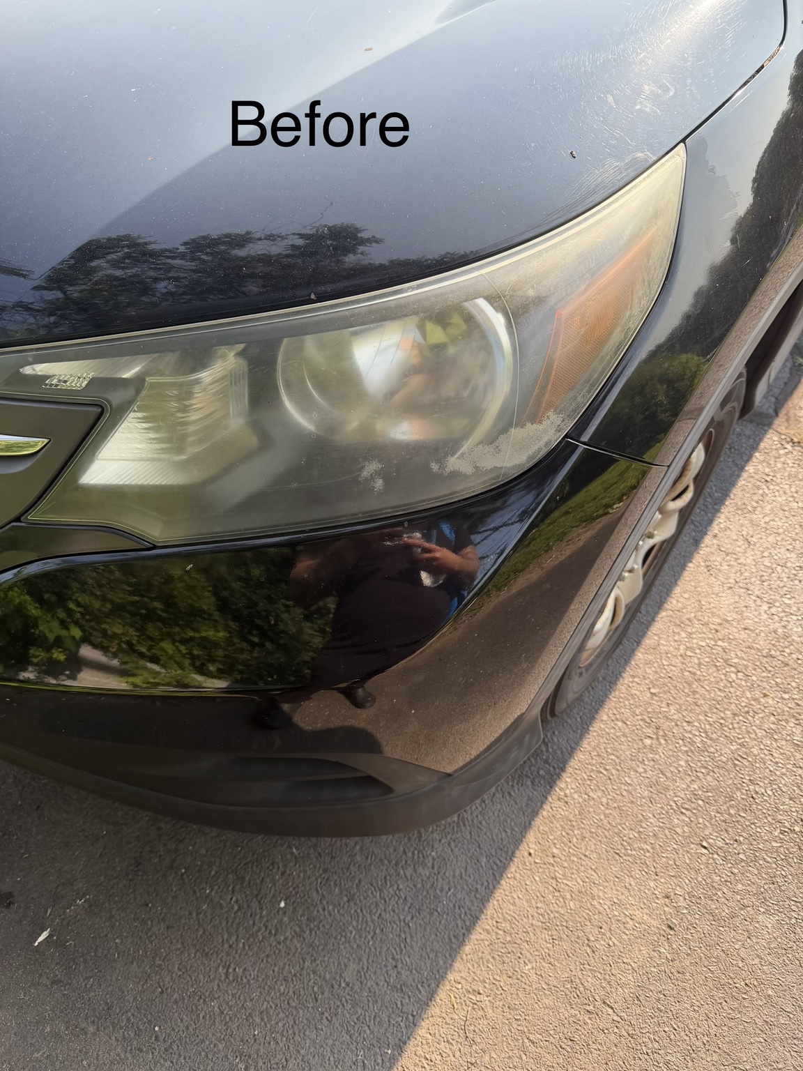 Honda CR-V headlight before restoration